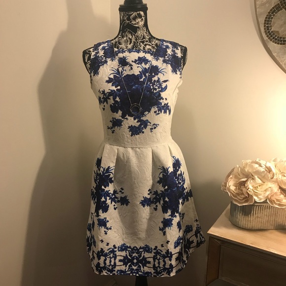 OASAP Dresses & Skirts - Beautiful floral  👗 dress🌸🌸🌸